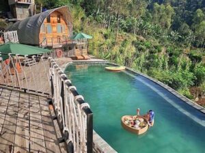 Glamping Legok Kondang Lodge